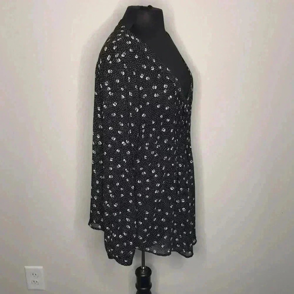 Torrid Floral Sheer Blouse Size 2 or 18/20 - Picture 3 of 7